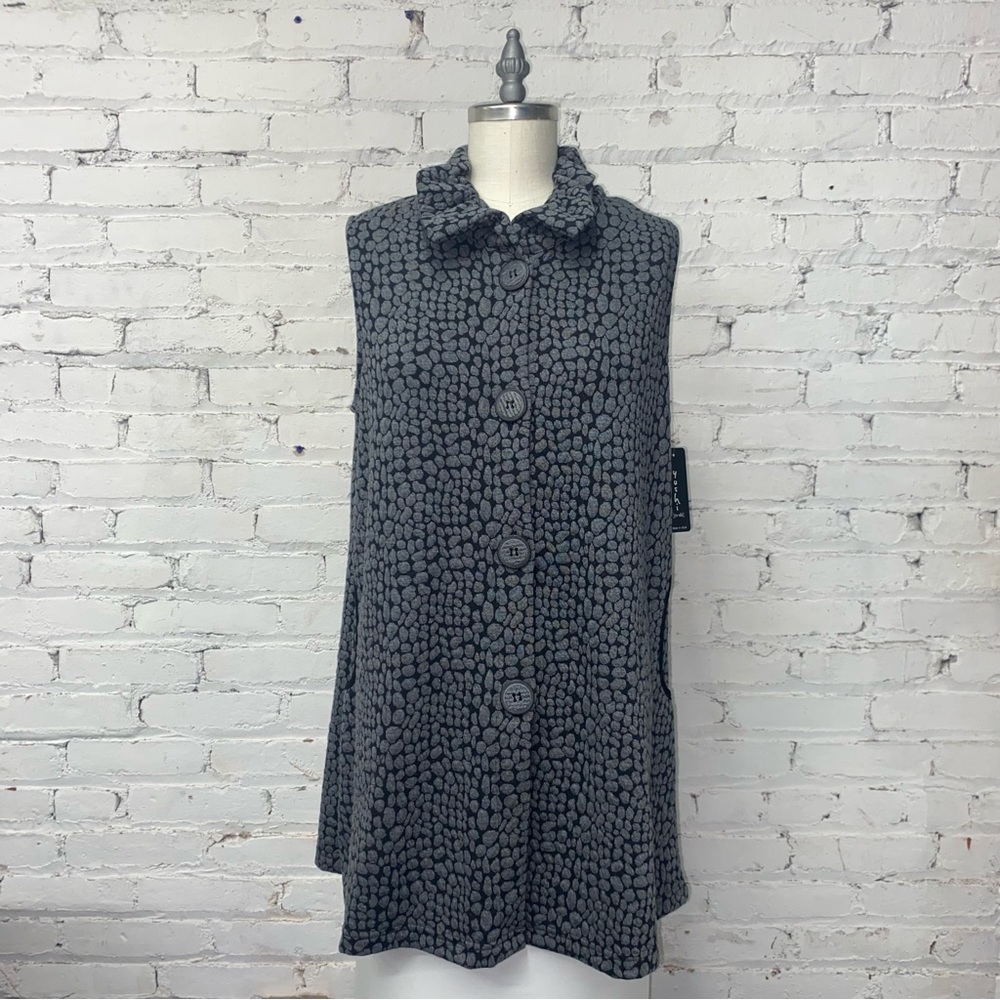 1823 Yushi Spotted Ruffled Collar Vest - Gray